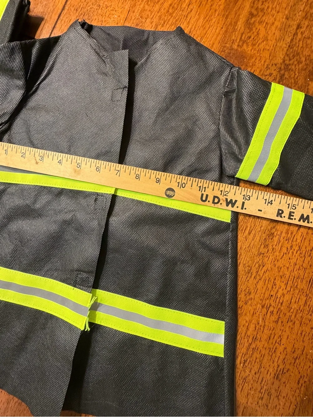 Kids Navy Blue Police Officer & Fire chief Costumes. Size 3-4.  Halloween.